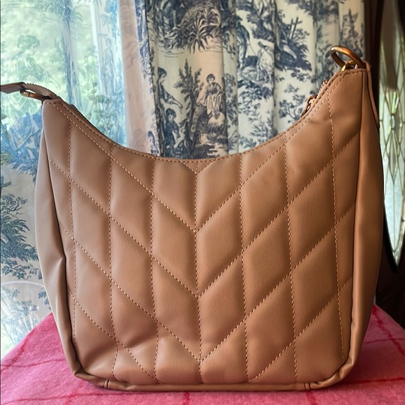 Steve Madden Tan Gold Quilted Shoulder Bag - Picture 2 of 7